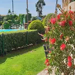 Sea View La Palme D\'Azur Apartment Steps Away From The Beach And Perfect For Holidays & Business Trips
