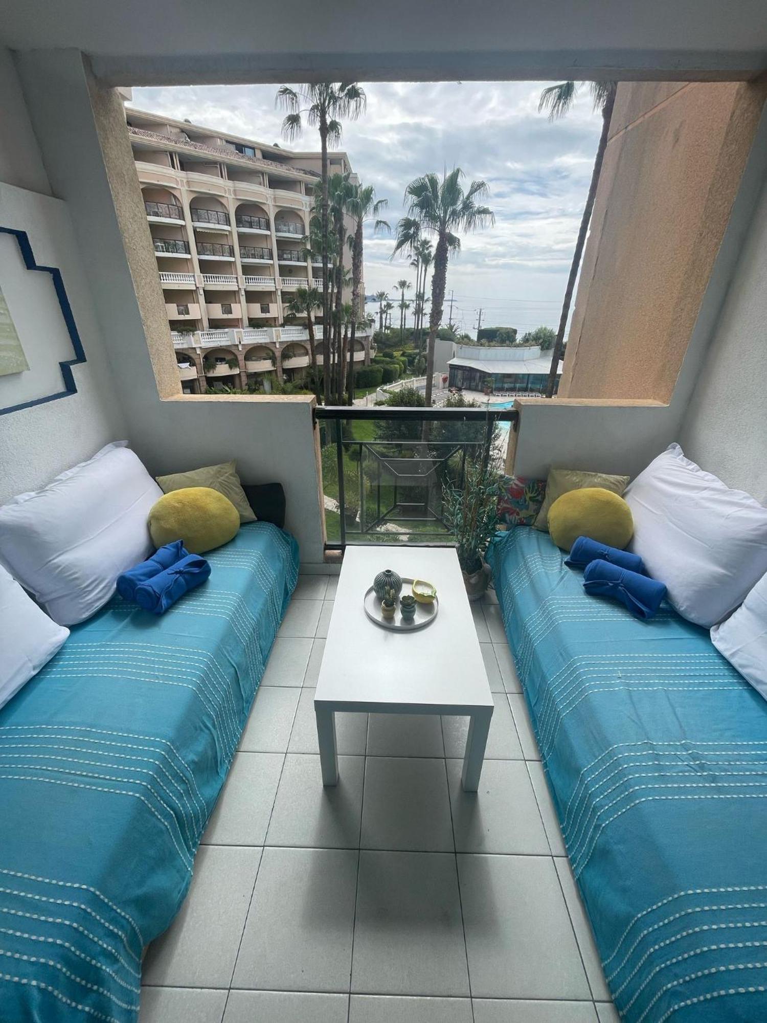 Sea View La Palme D'azur Steps Away From The And Perfect For Holidays & Business Trips *